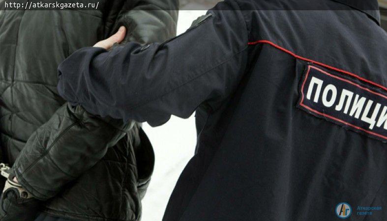 На улице Пушкина пьяный аткарчанин оскорбил полицейского