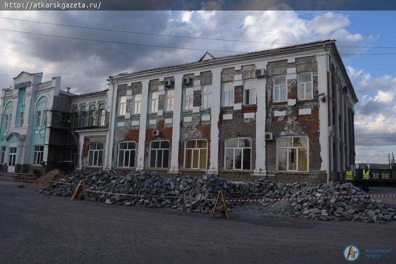 На железнодорожном вокзале начался демонтаж второй пассажирской платформы