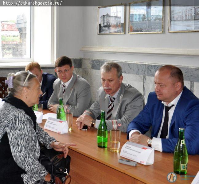 На железнодорожном вокзале выясняли, чего не хватает пассажирам (ФОТО)