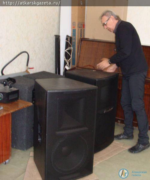Новое звуковое оборудование освободит руки у ведущих концертов (ФОТО)
