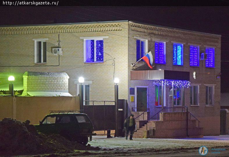 Новогодние пейзажи Аткарска создают праздничное настроение (Фоторепортаж)