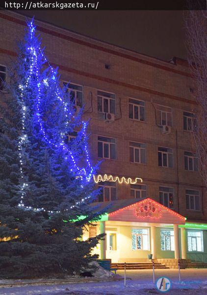 Новогодние пейзажи Аткарска создают праздничное настроение (Фоторепортаж)
