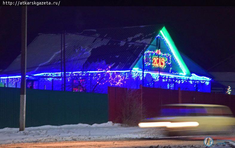 Новогодние пейзажи Аткарска создают праздничное настроение (Фоторепортаж)