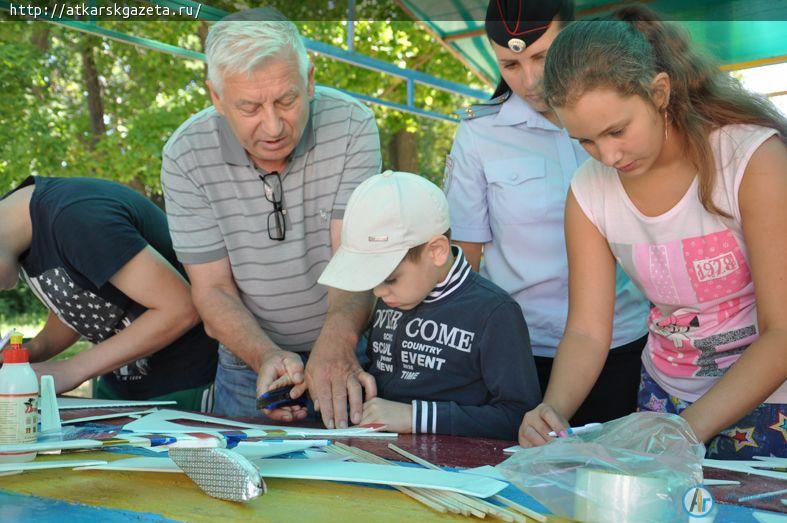 Общественный совет организовал в детском лагере запуск авиамоделей (ФОТО)