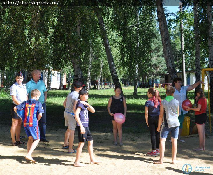 Общественный совет организовал в детском лагере запуск авиамоделей (ФОТО)