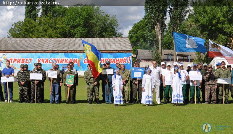 Отряды пожарных штурмуют  четырехэтажную башню (ФОТО)