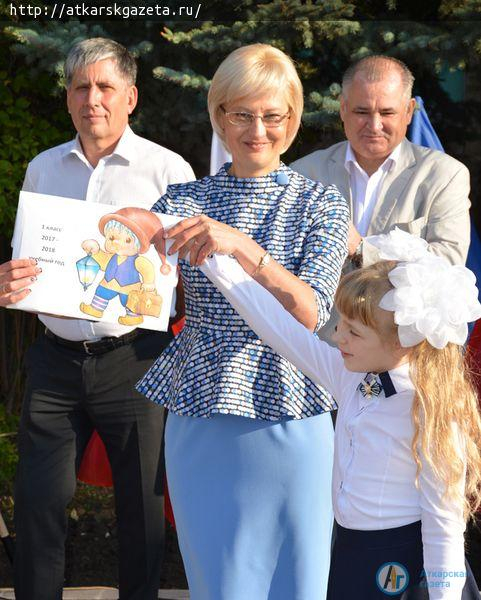 Первоклассники школы №8 нарисовали свои мечты (ФОТО)