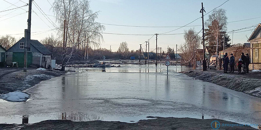 Паводок викулово 2024г. Половодье Аткарск. Половодье Саратовская область. Паводок. Паводок Ульяновская область.