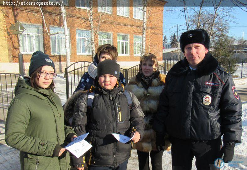 По Аткарску прошел «Родительский патруль»