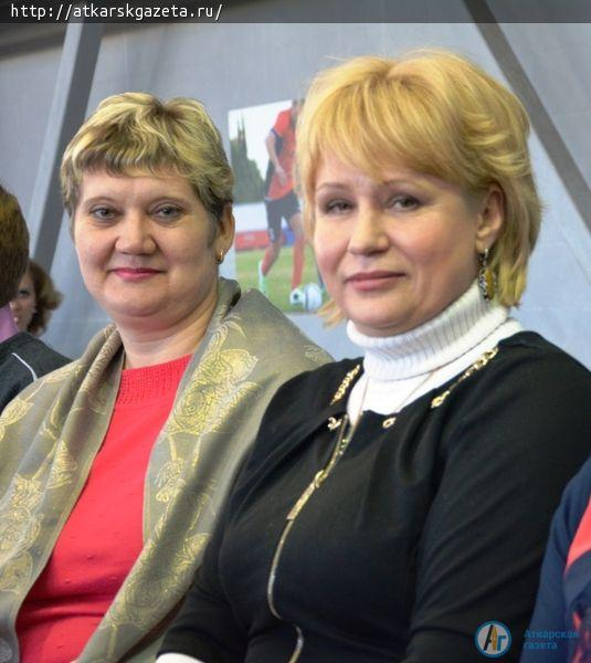 По словам Вячеслава ВОЛОДИНА, область должна тратить на дороги 10 миллиардов рублей в год