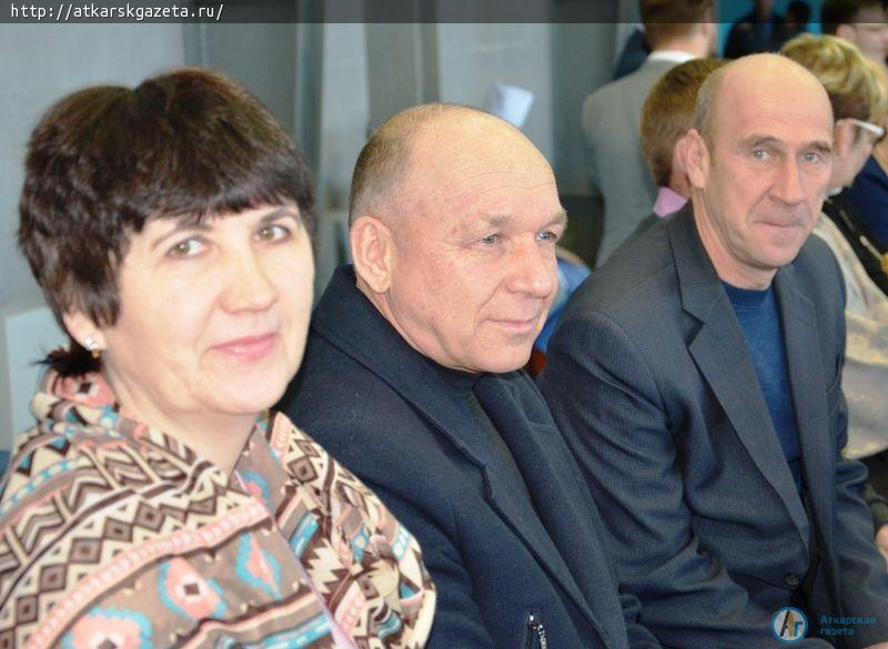 По словам Вячеслава ВОЛОДИНА, область должна тратить на дороги 10 миллиардов рублей в год