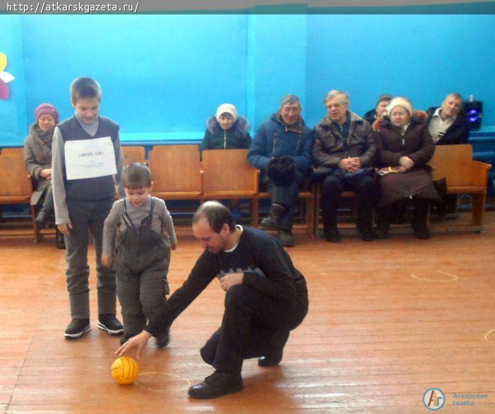 Победу в соревнованиях одержали "Крепкие парни"
