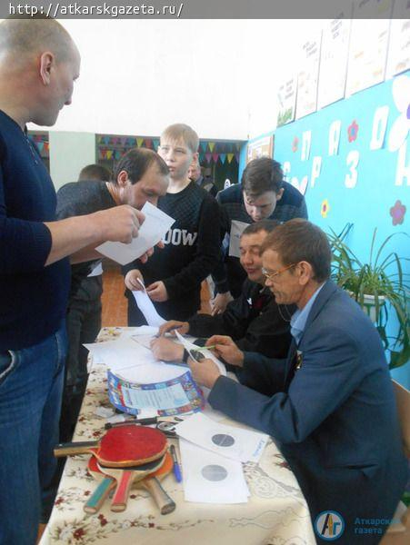 Победу в соревнованиях одержали "Крепкие парни"