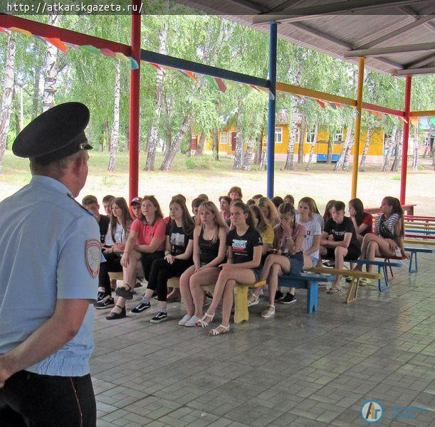 Подросткам показали фильм о последствиях гонок на скутерах и велосипедах