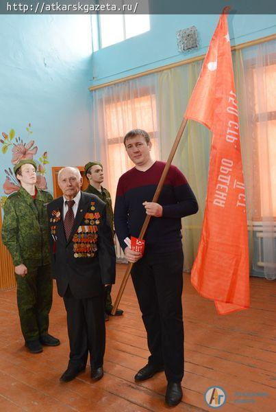 Политехнический лицей принял от ветеранов копию  Знамени Победы (ФОТО)