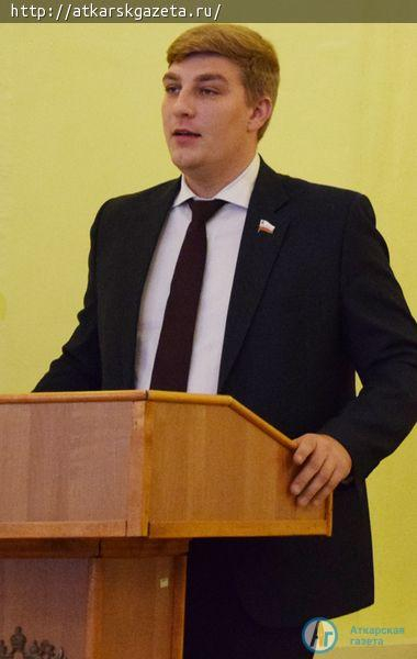 Председатель областной Думы Иван КУЗЬМИН привез в Аткарск 60 депутатов