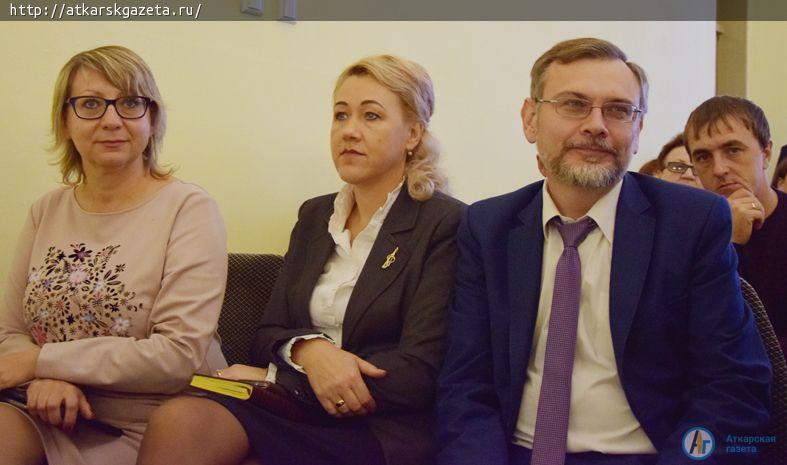 Председатель областной Думы Иван КУЗЬМИН привез в Аткарск 60 депутатов