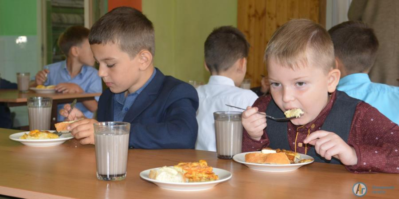Президентский горячий завтрак по вкусу ученикам школы № 10