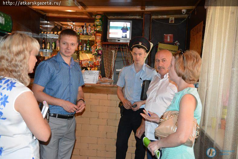 Рейд по выявлению неформальной занятости проверил кафе и станции техобслуживания (ФОТО)