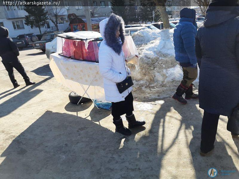 Рейд выявил в Аткарске факты несанкционированной торговли