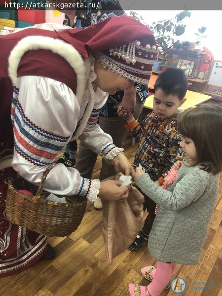 Рождественские колядки пришли в аткарский детский сад