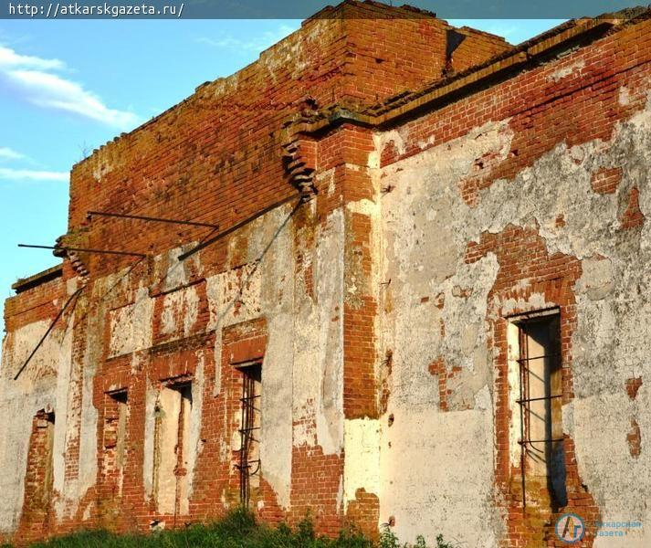 Русский святой служил в разрушенном "храме у трех дорог" (ФОТО)