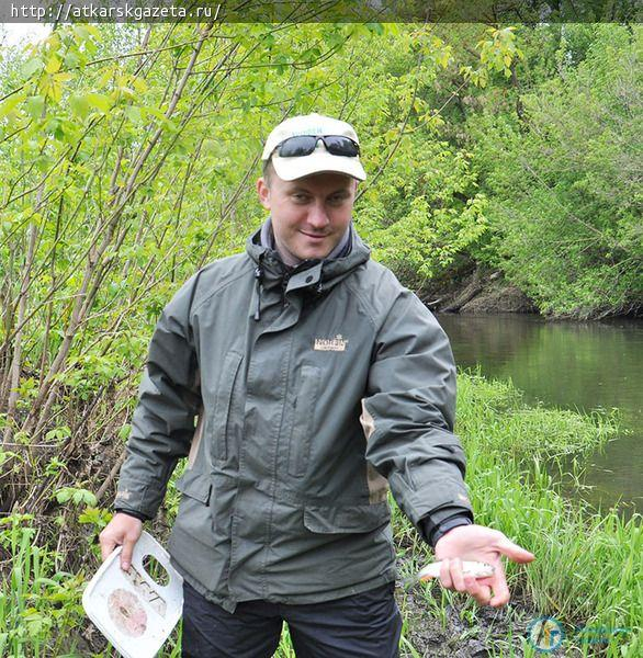 Рыбаки из Волгограда, Пензы и Саратова соревнуются на Медведице (ФОТОРЕПОРТАЖ)