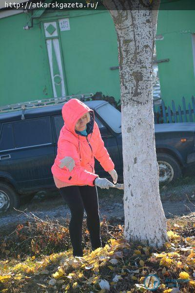 Сегодня трудовой десант высадился на улице Телефонной (ФОТО)