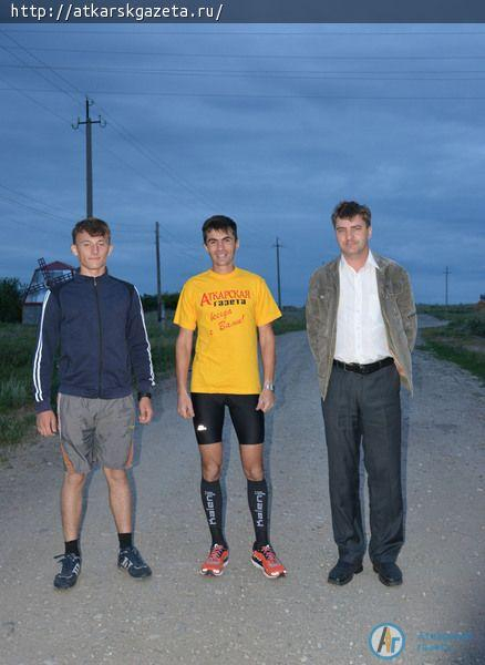 Сегодня в 4 часа утра Сергей Гордеев вышел на старт 100-километрового забега