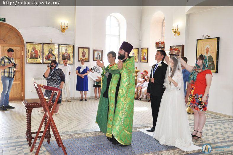 Сегодня в Петропавловском храме состоялось первое в 2016 году венчание  (ФОТО)