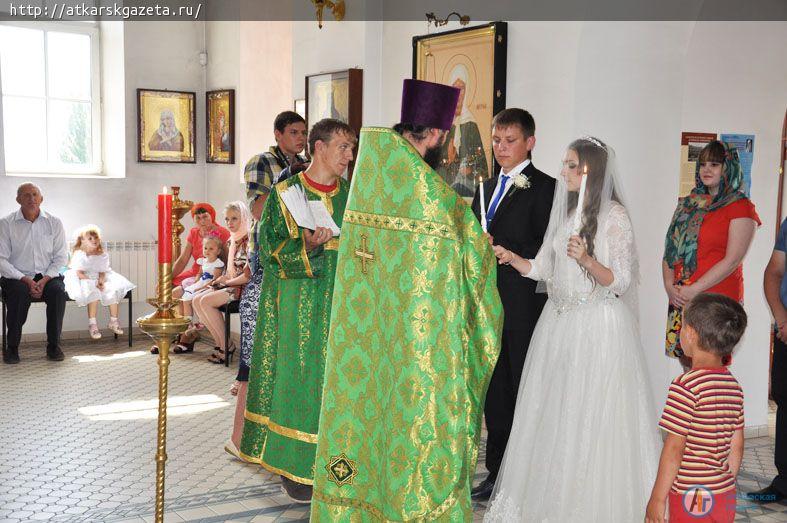 Сегодня в Петропавловском храме состоялось первое в 2016 году венчание  (ФОТО)