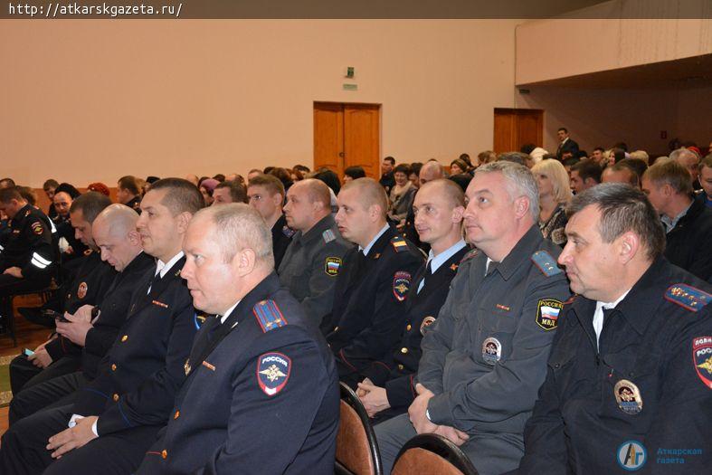 Сегодня в Районном культурном центре чествовали сотрудников полиции (ФОТО)