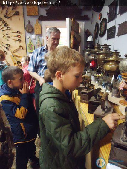 Сельские школьники прикоснулись к старине (ФОТО)