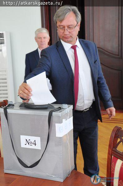 Сергей ВЛАДИМИРОВ в третий раз избран главой города