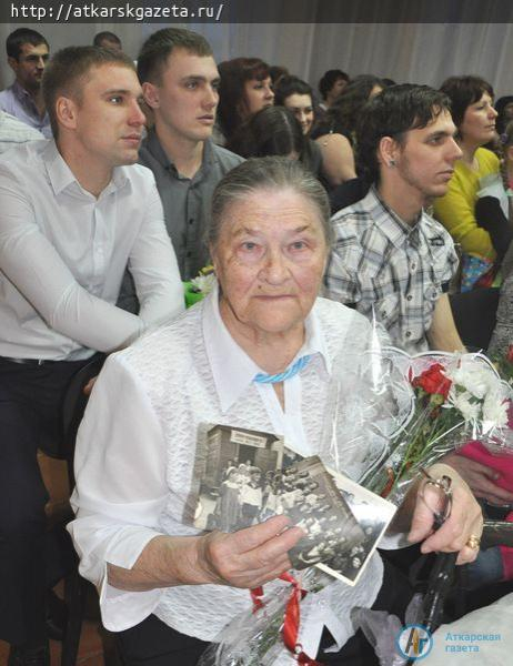 Школа №8 пролистала 130 лет жизни, творчества и перемен (ФОТОРЕПОРТАЖ)