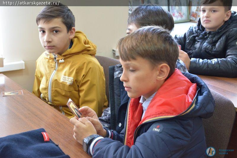 Школьники из кружка "Основы светской этики" познакомились с храмом