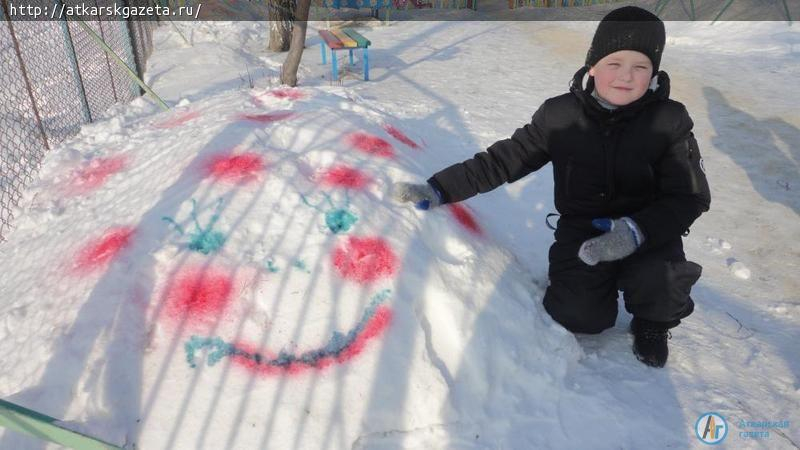 Снежные арт-объекты украсили территорию детского сада