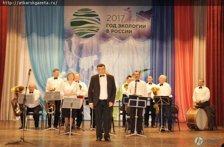 Сотрудники  жизнеобеспечивающих предприятий отмечены Губернатором и администрацией района (ФОТОРЕПОРТАЖ)