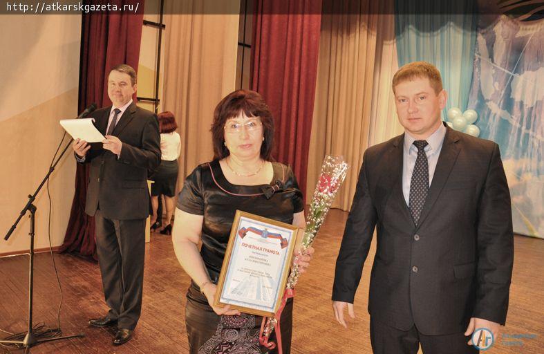 Сотрудники  жизнеобеспечивающих предприятий отмечены Губернатором и администрацией района (ФОТОРЕПОРТАЖ)