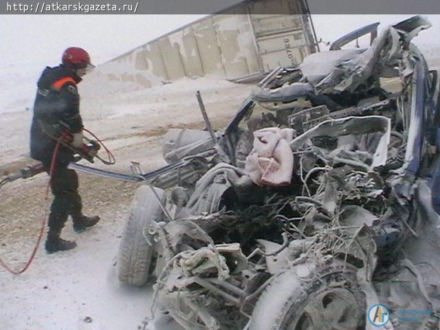 Спасатели одновременно ликвидировали два происшествия (ФОТО)