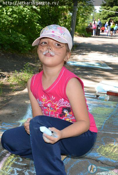 Спектакли, конкурсы и сюрпризы от волшебников ждут детей 1 июня