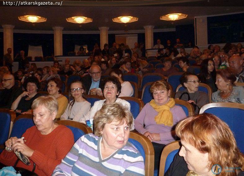 Талантливая аткарчанка ведет к успеху Свердловский театр (ФОТО)