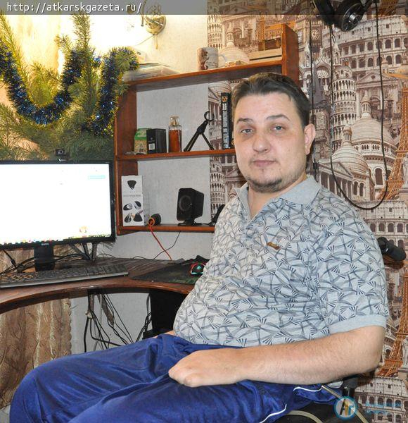 Тяжелая травма не сломила писателя-фантаста Эдуарда ПОЛЯКОВА