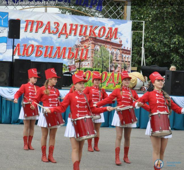 Торжество в честь Дня города состоялось несмотря на дождь (ФОТО)