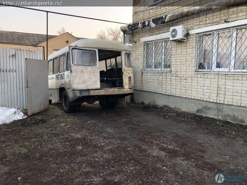 Труп одинокого мужчины две недели пролежал в запертой квартире