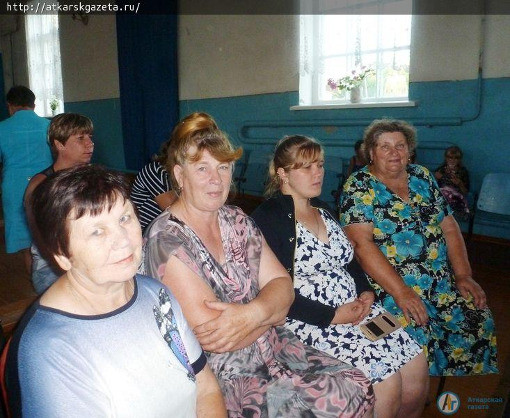 У землячества села Озёрное появился свой флаг (ФОТО)