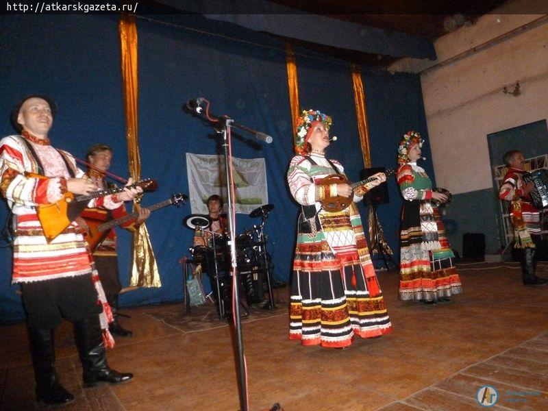 У землячества села Озёрное появился свой флаг (ФОТО)