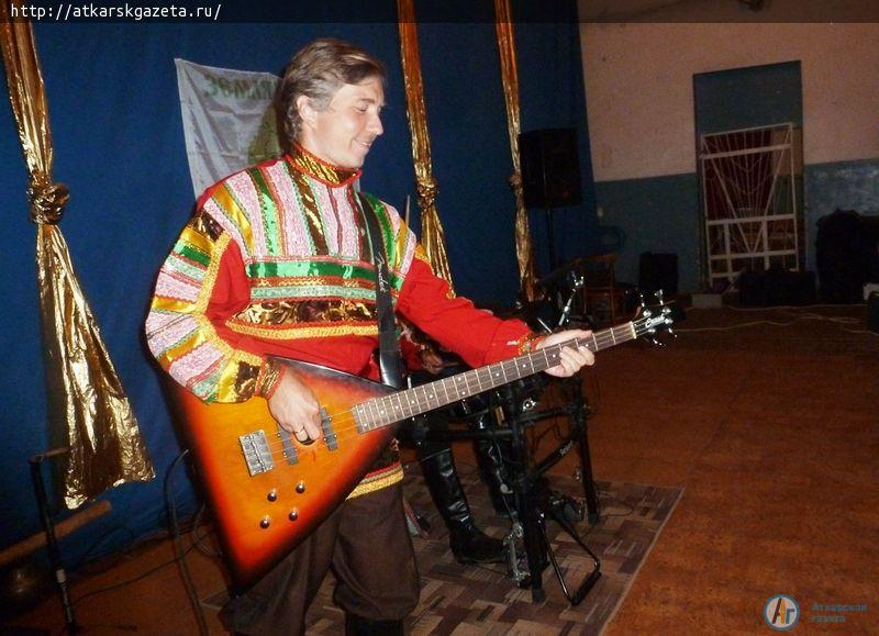 У землячества села Озёрное появился свой флаг (ФОТО)