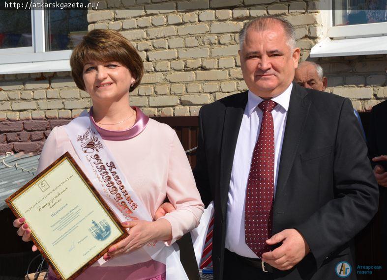 Ученики многонационального класса попрощались со школой на языке своего народа (ФОТО)