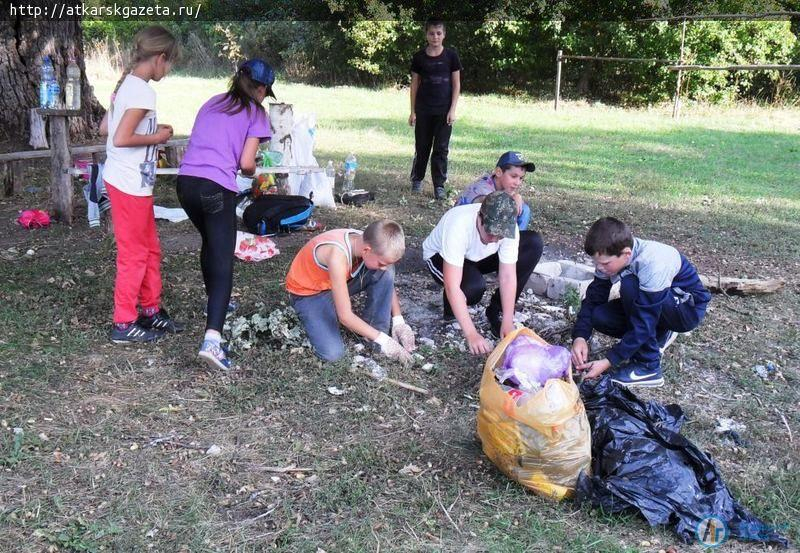 Ученики школы в Озерном провели велопоход с пользой для общества